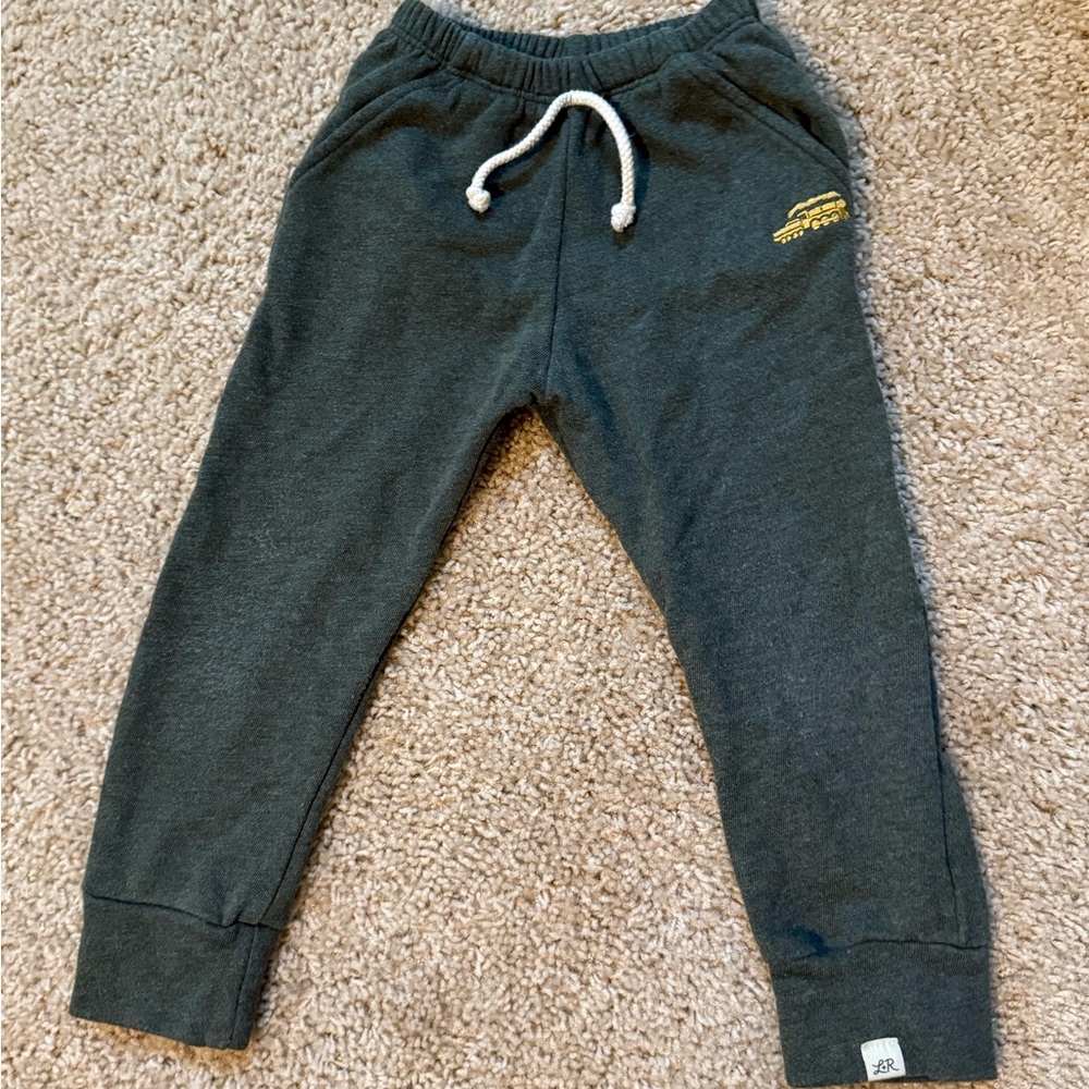 Lulu and Roo Polar Express Sweatpants in Heathered hunter green 2T